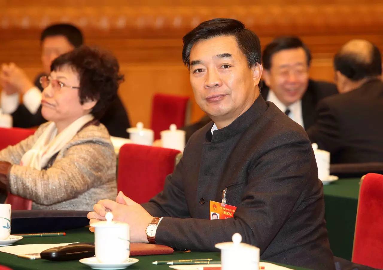 202829e9443v44t999dbbk.jpg 好色先生视频