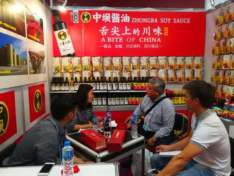 55.jpg 好色先生视频