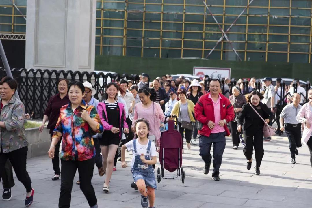 2.jpg 好色先生视频