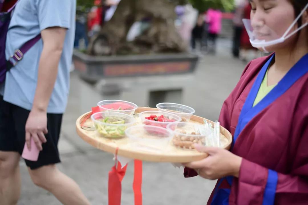 18.jpg 好色先生视频