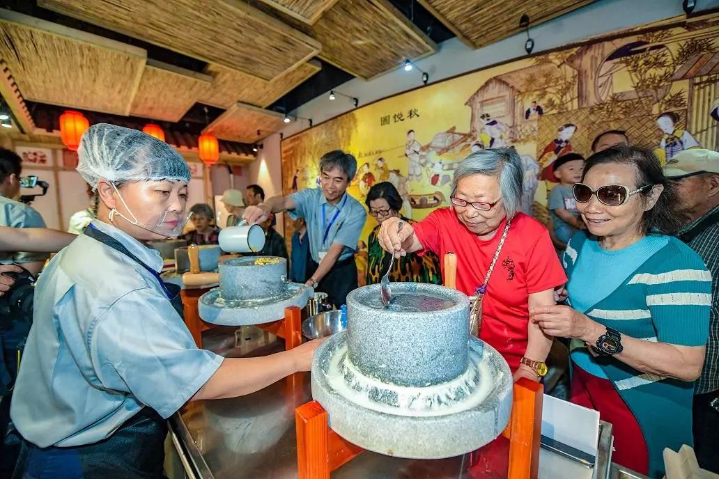 11.jpg 好色先生视频