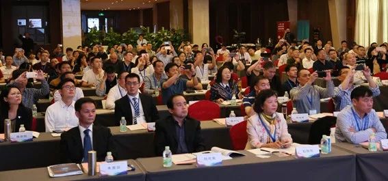 18.jpg 好色先生视频