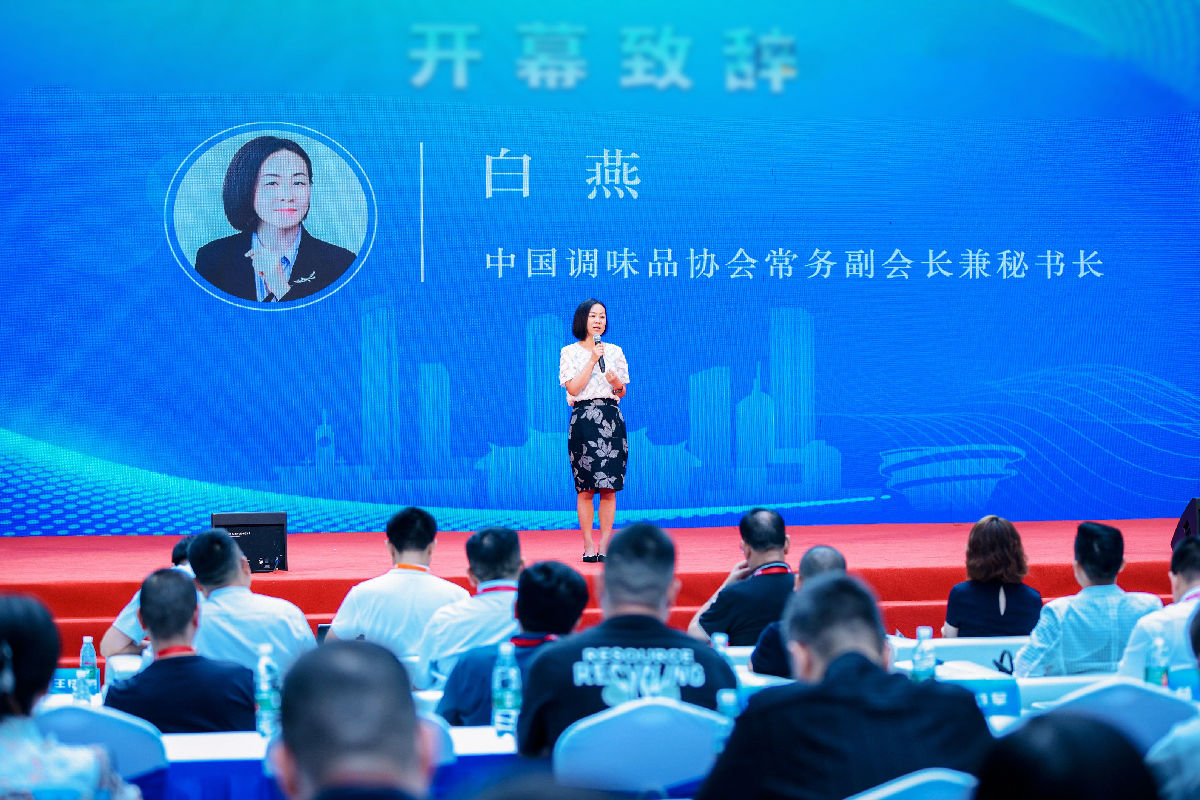 白燕.jpg 好色先生视频